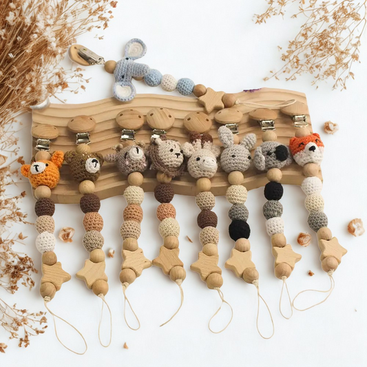 Häkel-Schnullerketten mit süßen Tiermotiven – handgefertigt & natürlich