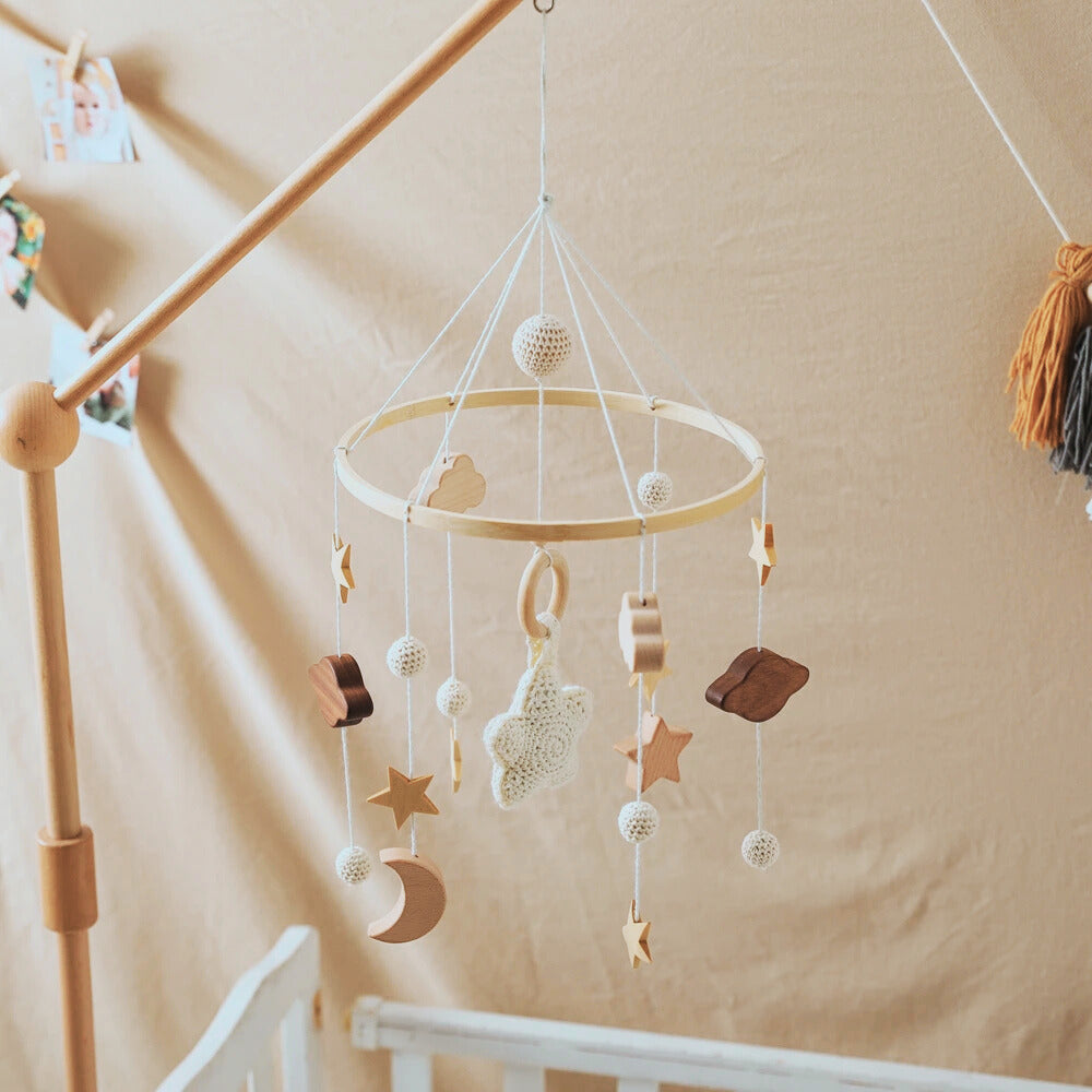 Süße Baby-Mobile aus Holz – Astronaut, Tiere & mehr
