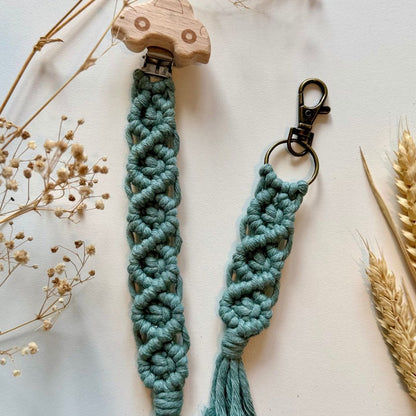 Geschenkset für Mamas – Schnullerkette & Makramee Schlüsselanhänger