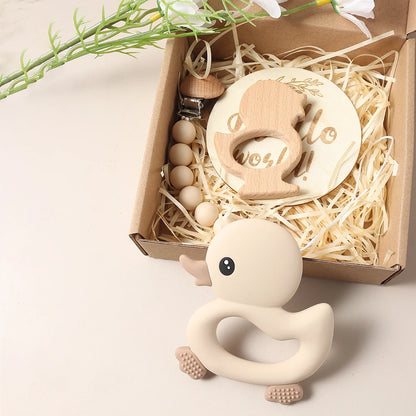 Baby Geschenkset zur Geburt – Beißring, Schnullerkette & Holzaccessoire in Geschenkbox