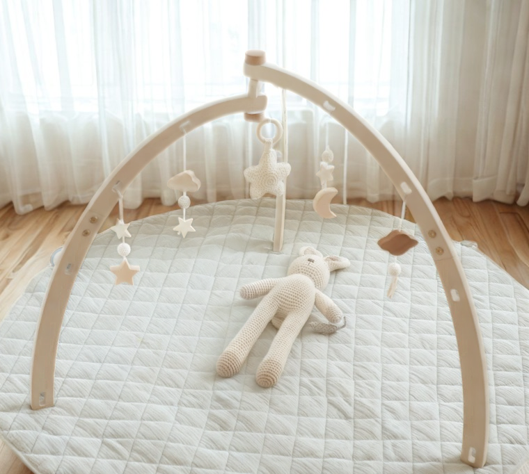 Spielbogen Gestell aus Holz – Natürlich, stabil & perfekt für dein Baby